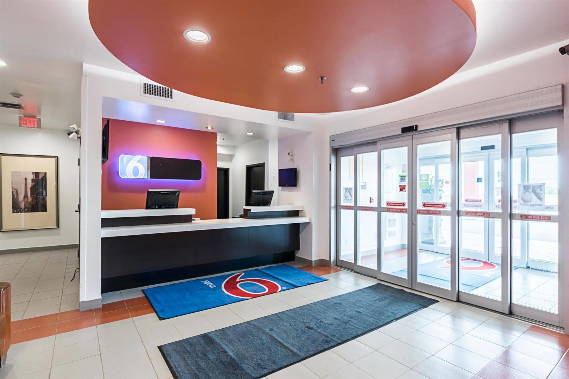 Motel 6-Moosomin, Sk Экстерьер фото