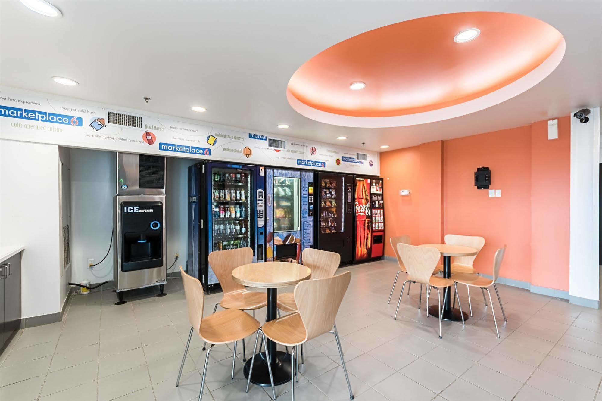 Motel 6-Moosomin, Sk Экстерьер фото