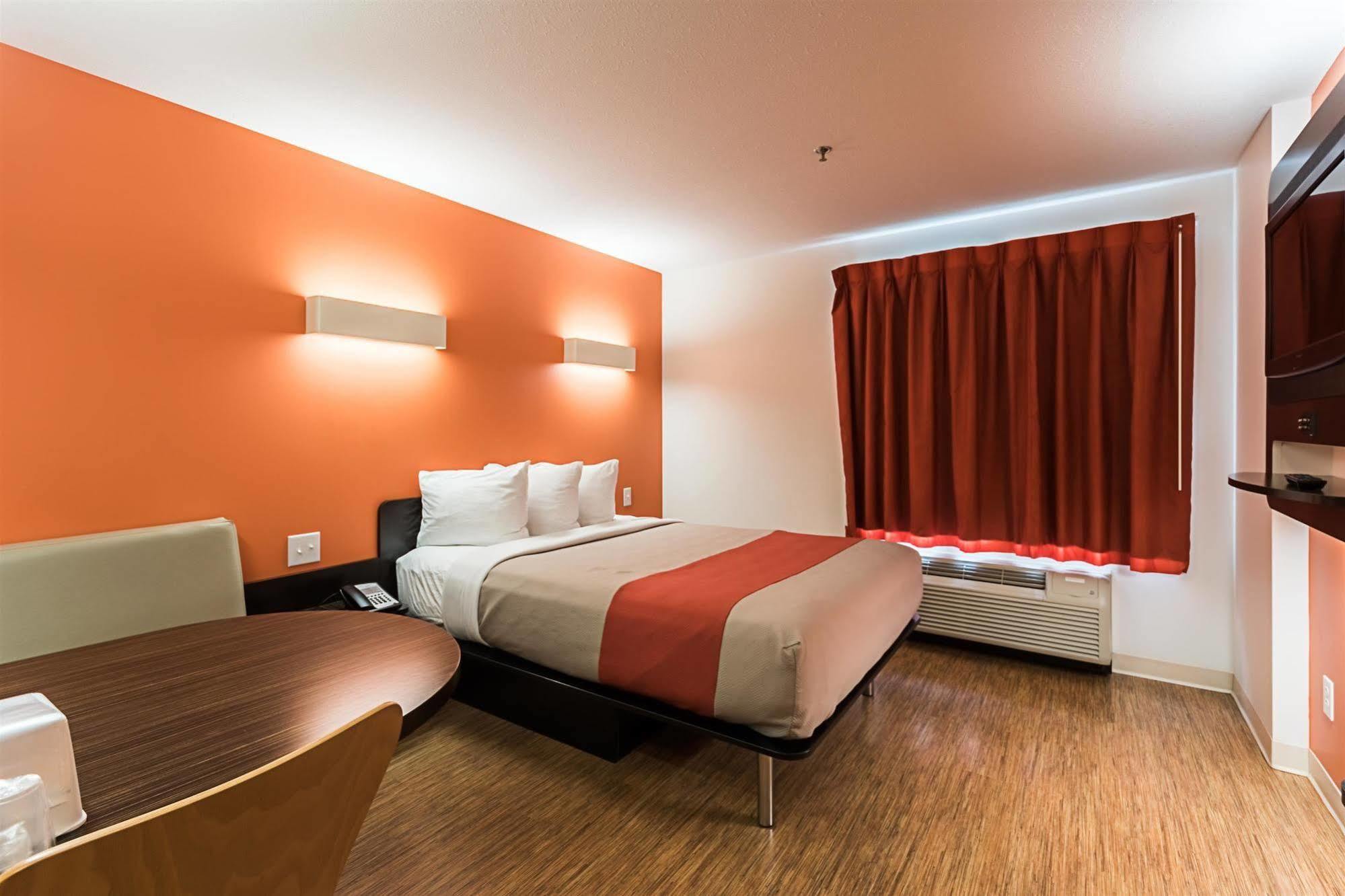 Motel 6-Moosomin, Sk Экстерьер фото